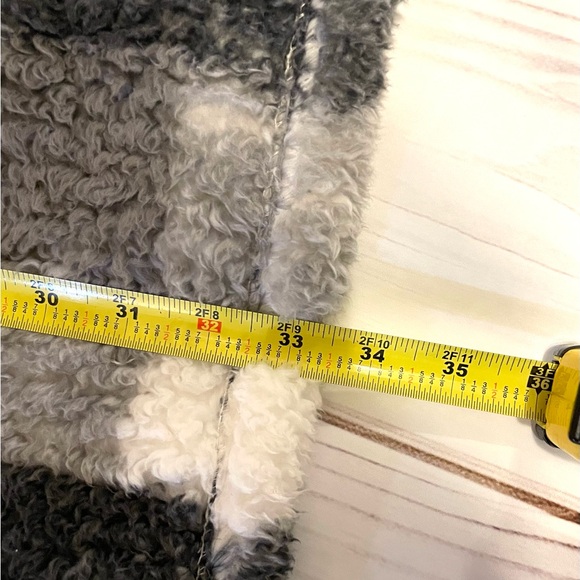 Berkshire OS Plaid Poncho NWOT - Picture 11 of 16